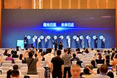 方针就是培育出控制AI根本道理、熟练利用AI工